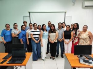 Capacitan a docentes del Bach 27 en educación inclusiva