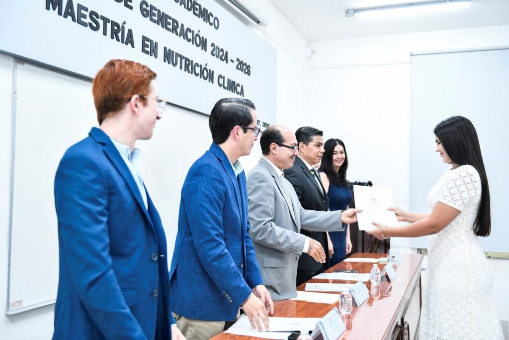 Egresa 2da generación Maestría Clínica UdeC