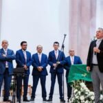 Enamora Grupo Cantares a Coalcomán de Vázquez Pallares, en Michoacán