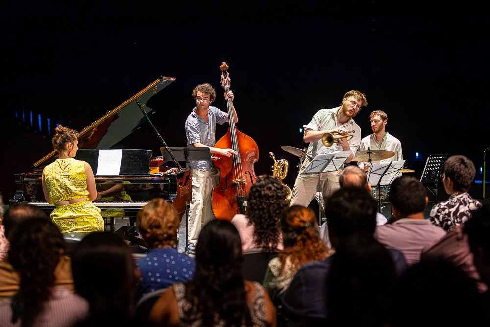 Linde Tillmanns Sexteto en el Teatro Universitario_a