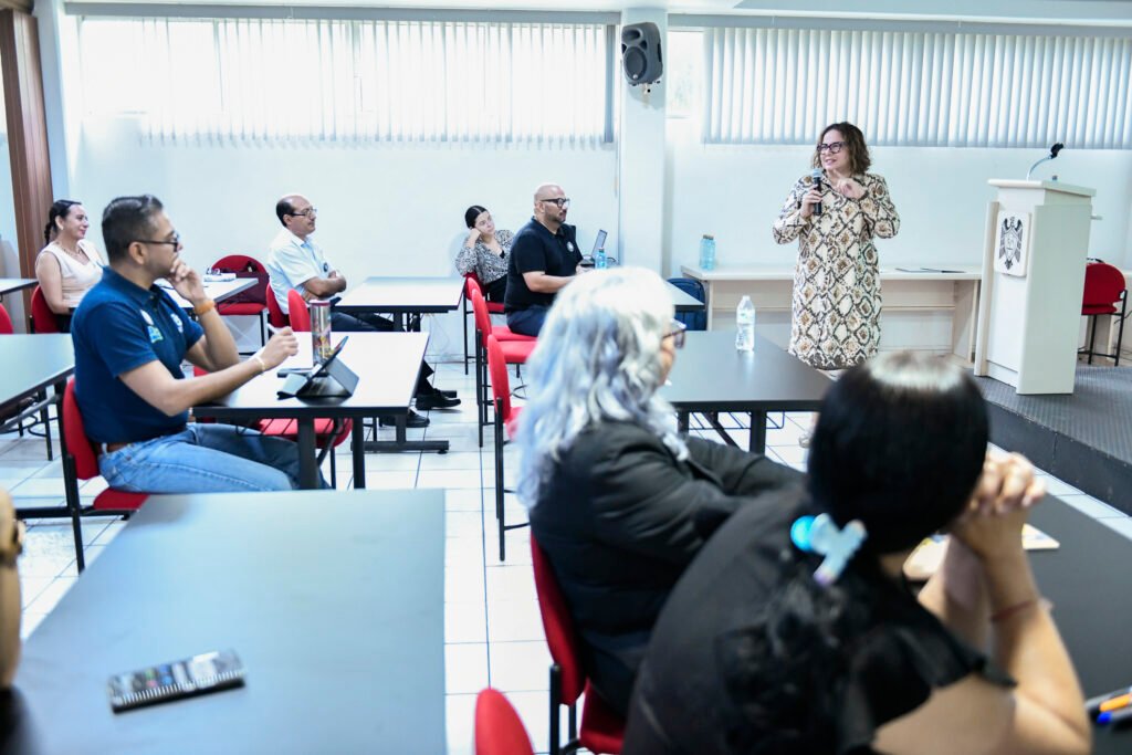 Necesario, compromiso de familias para formar a jóvenes_Hortensia Parra