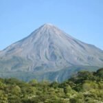 Volcán de Colima se mantiene estable y con baja actividad: UEPC