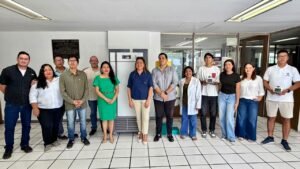 DIF Municipal de Manzanillo dona equipo para investigación marina