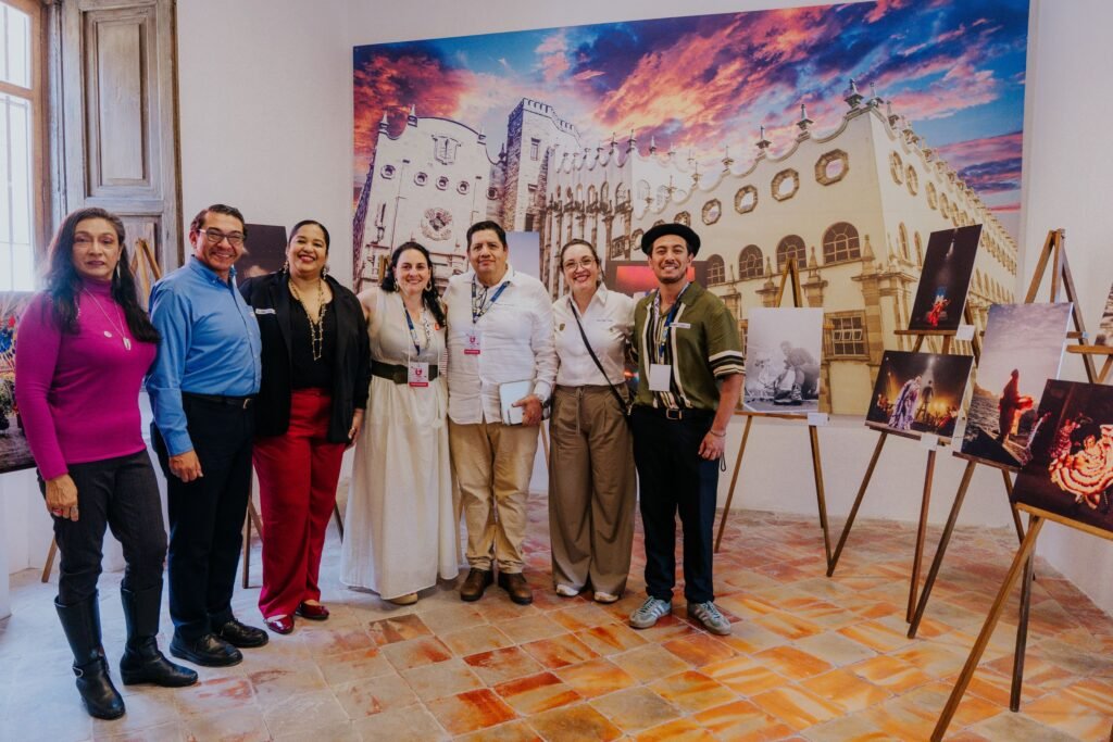 Genaro Valerio expone en la Universidad de Guanajuato_b