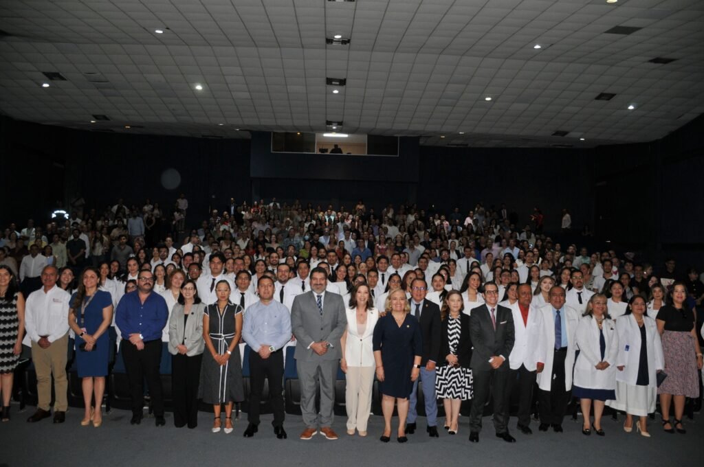 Generación 2020-26 de Médico Cirujano y Partero