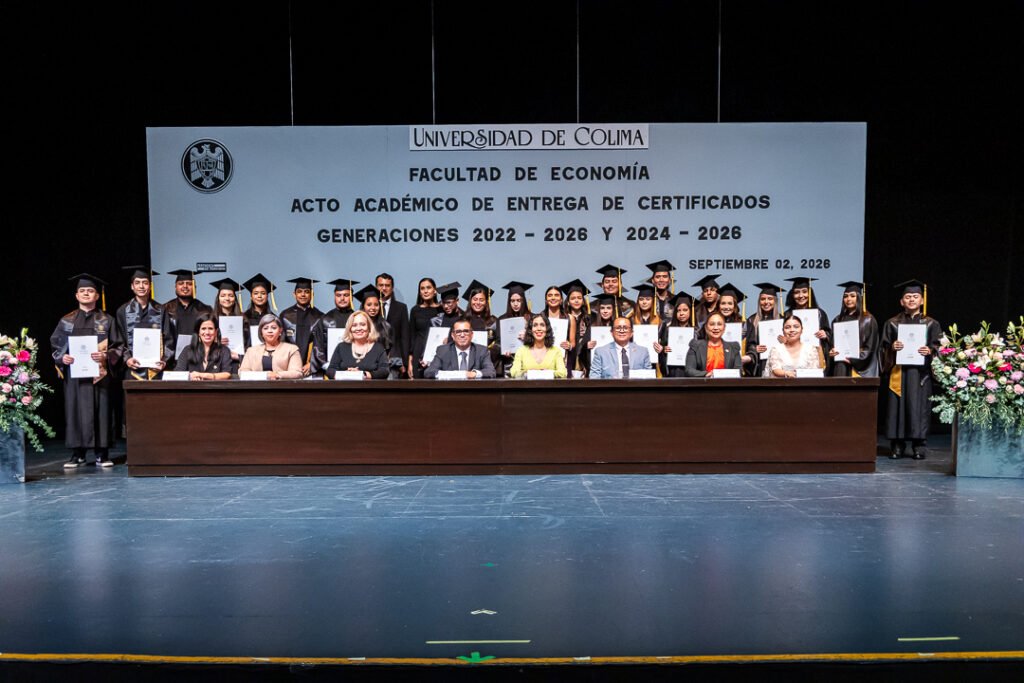 Graduación de la Facultad de Economía_b