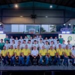 Loros de futbol profesional retoman el vuelo
