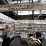 Libros universitarios frente a la IA: UdeC participa en debate editorial en FILUNI 2026