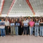 Indira Vizcaíno entregó más de 2,500 laptop gratuitas a estudiantes de licenciatura de Colima, Vila de Álvarez y Coquimatlán