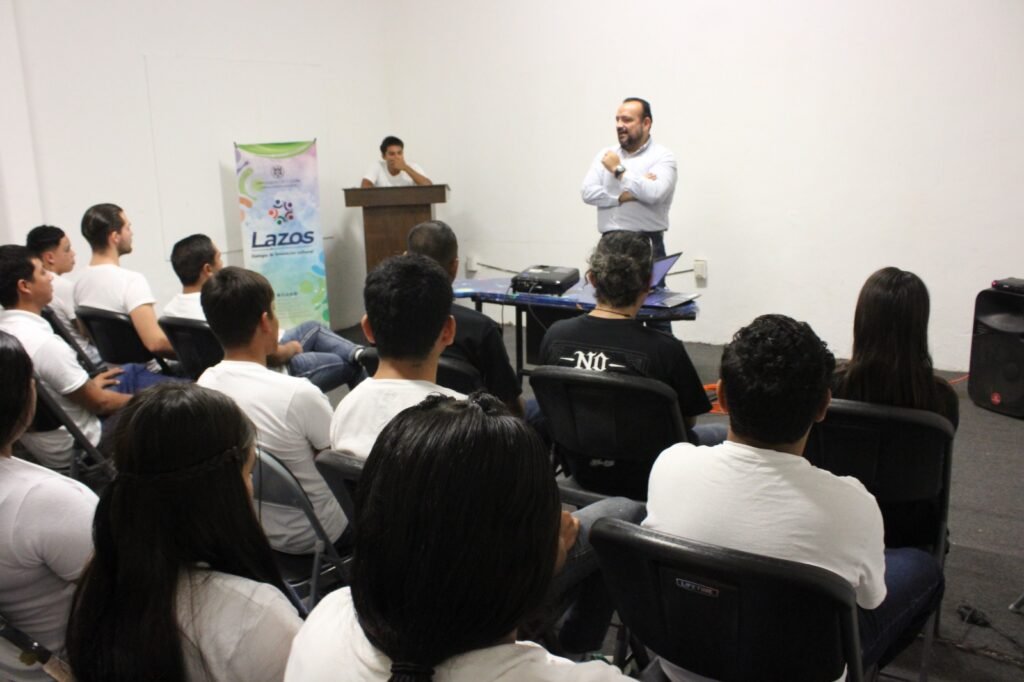 Adolescentes del IEEMA participan en Hip Hop por la Paz_a