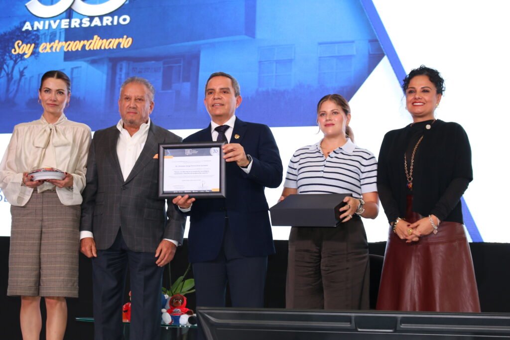 Conferencia del rector en Puebla_b