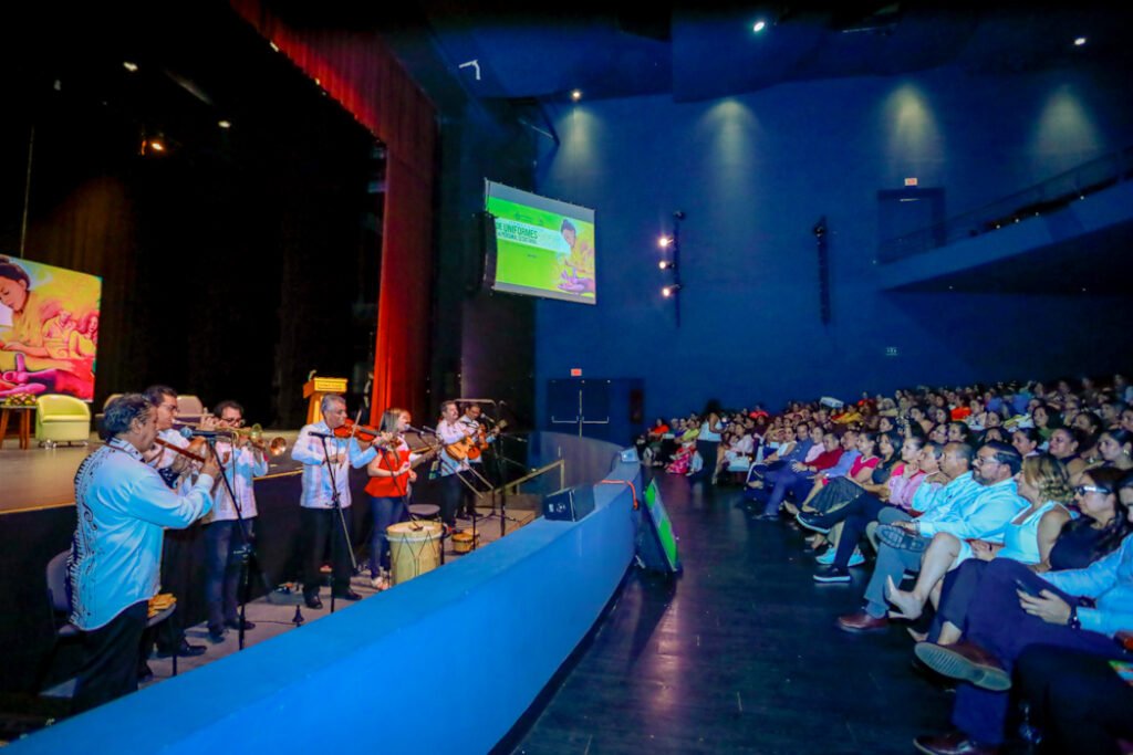 Entrega de uniformes al personal secretarial 2026_Litoral_2