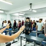 Exploran estudiantes de la FCA la música y el dibujo con “Más cultura, más humanidad”
