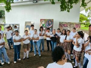 Museando en tu escuela llega a bachilleratos UdeC_b