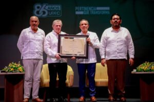 Otorga UdeC doctorado Honoris causa a Patrick Johansson