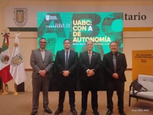 Participa porfesor de Derecho en charlas UABC con A de Autonomía_a