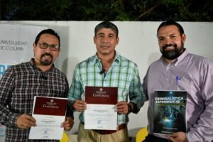 Presenta UdeC libro sobre ciencia y la investigación forense