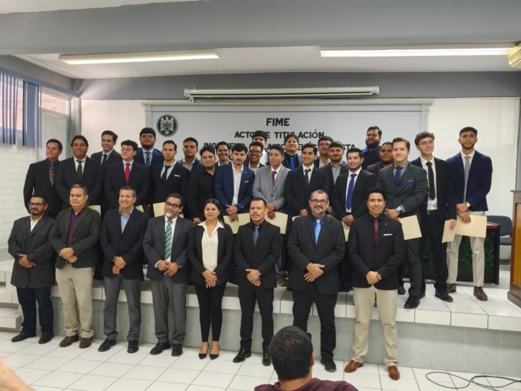Se titulan 23 ingenieros mecánicos electricistas de la FIME_b