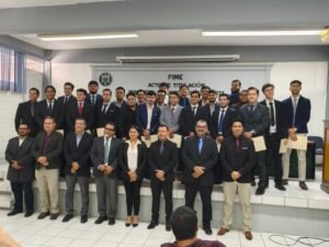 Se titulan 23 ingenieros mecánicos electricistas de la FIME_b