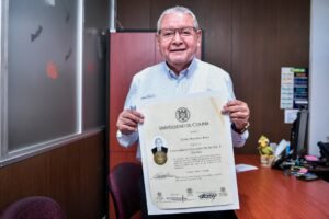 Tras 43 años, el rector de la UTZMG regresa a la UdeC por título de licenciatura
