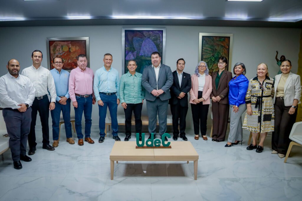 Visita a la UdeC del cónsul de Canadá en Guadalajara_a